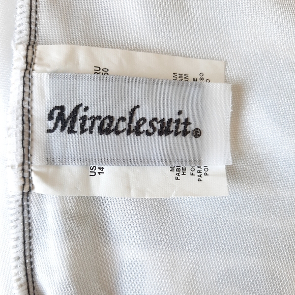 Miraclesuit swim top size 14 - Picture 12 of 14
